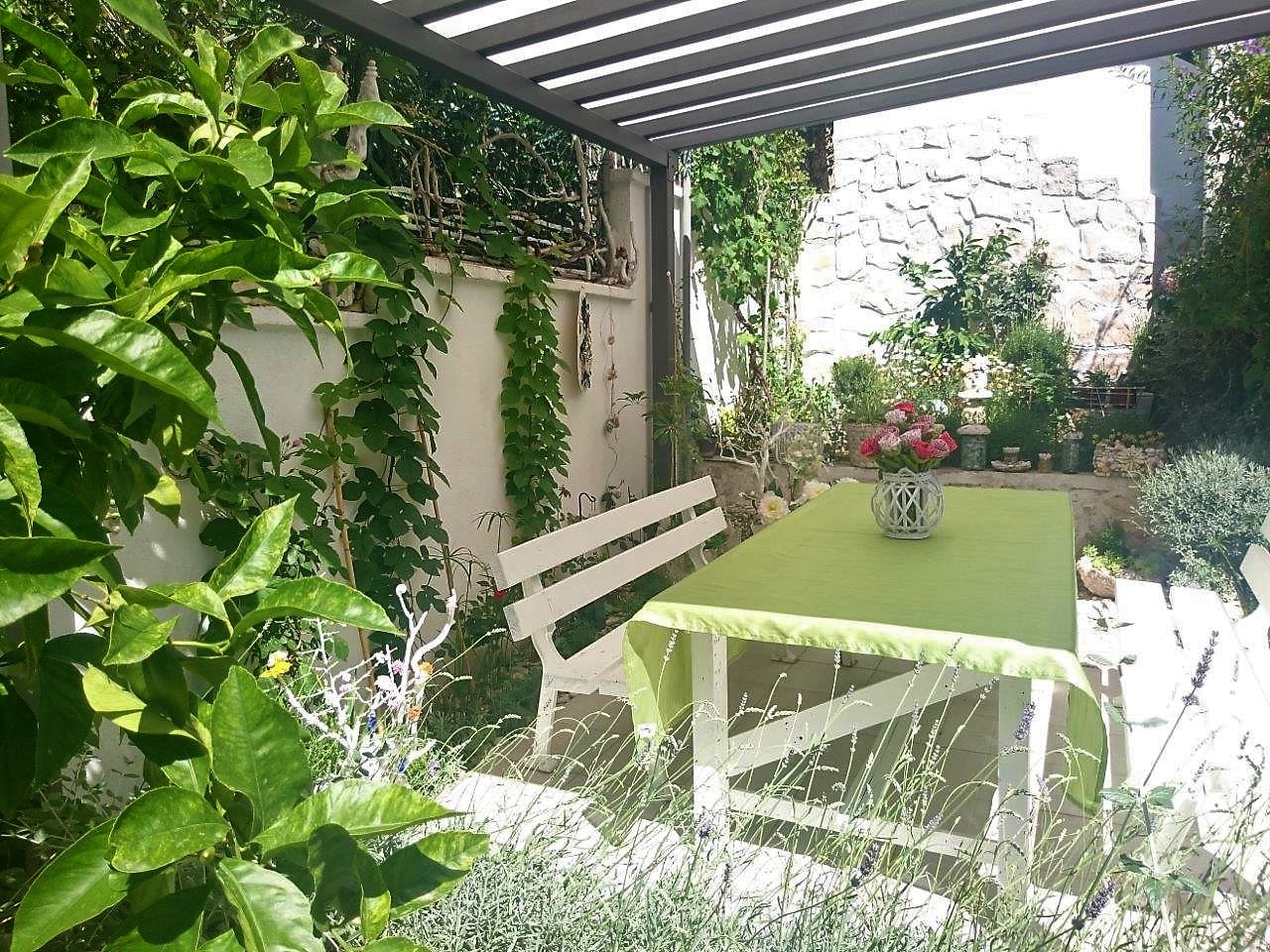 House Rak, Apartments Lac - Vis