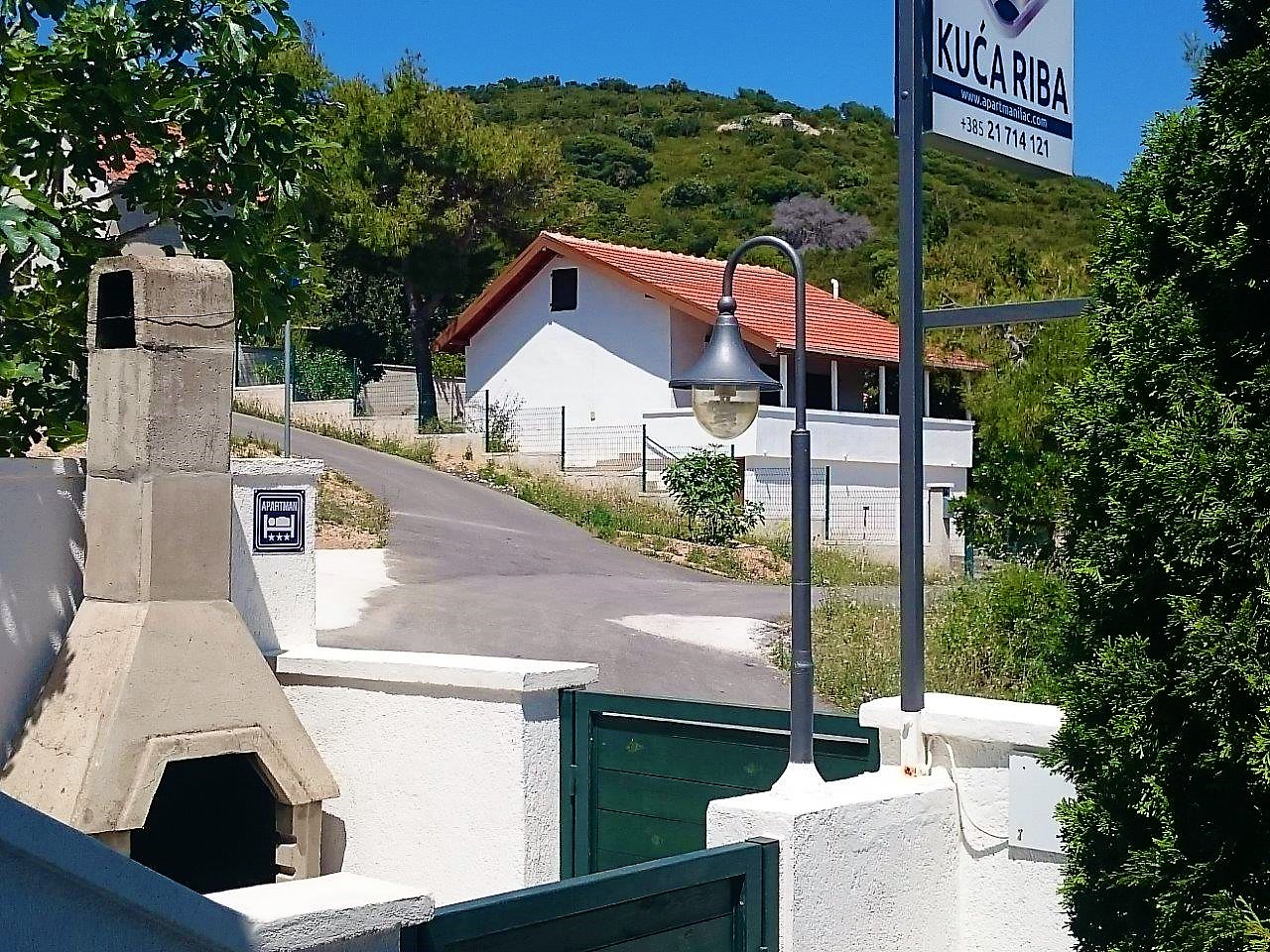 House Riba, Apartments Lac - Vis